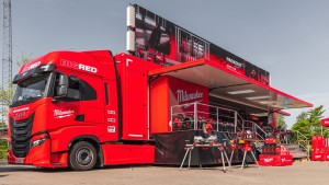 BIG RED Milwaukee débarque chez Autodistribution DESERT à Évreux !